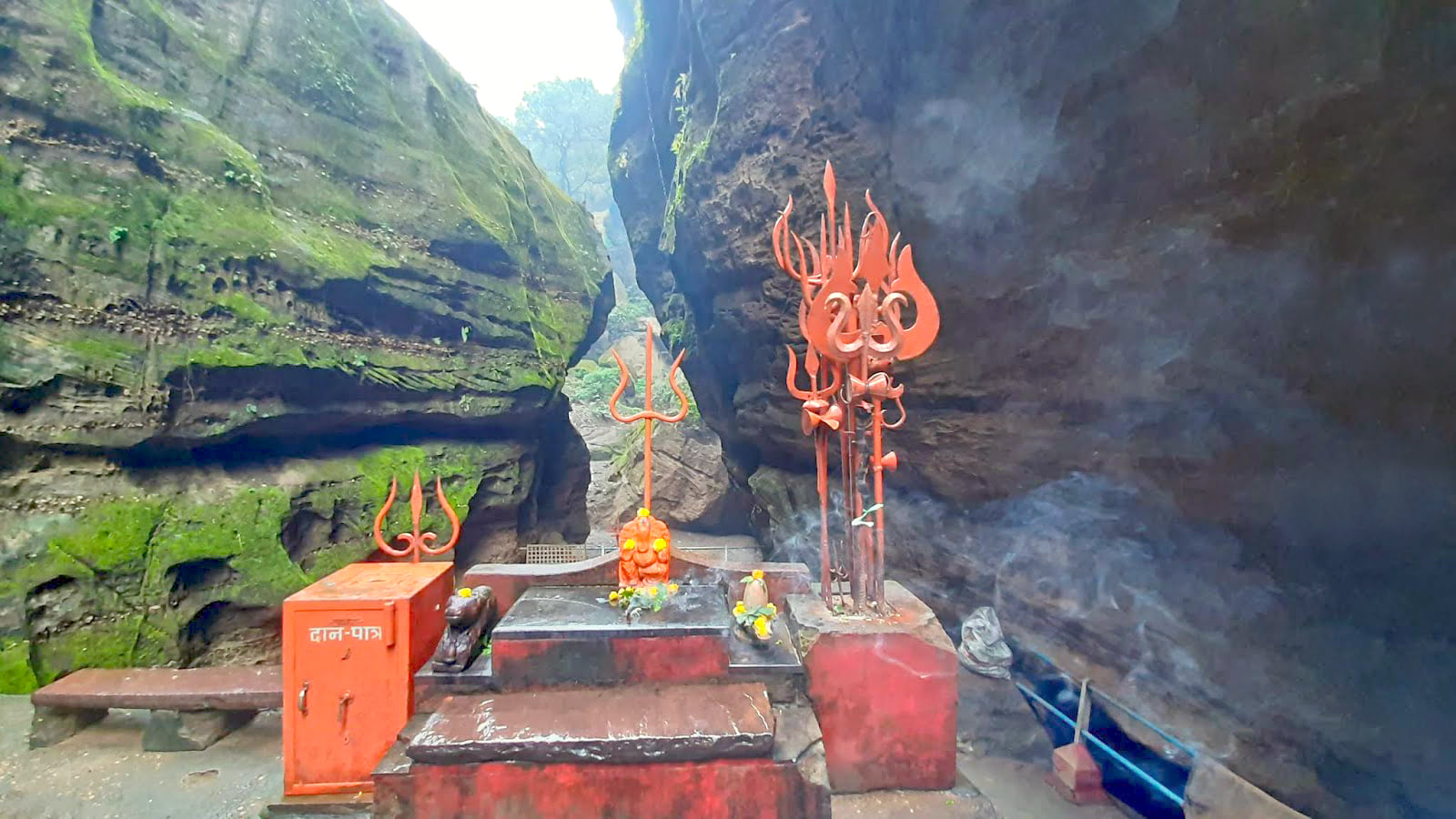 जटा शंकर गुफाएं, पचमढ़ी, मध्य प्रदेश पर्यटन 2021 | गुफाएं, शिव, जटा शंकर गुफाएं की तस्वीरें - TripInvites - TripInvites